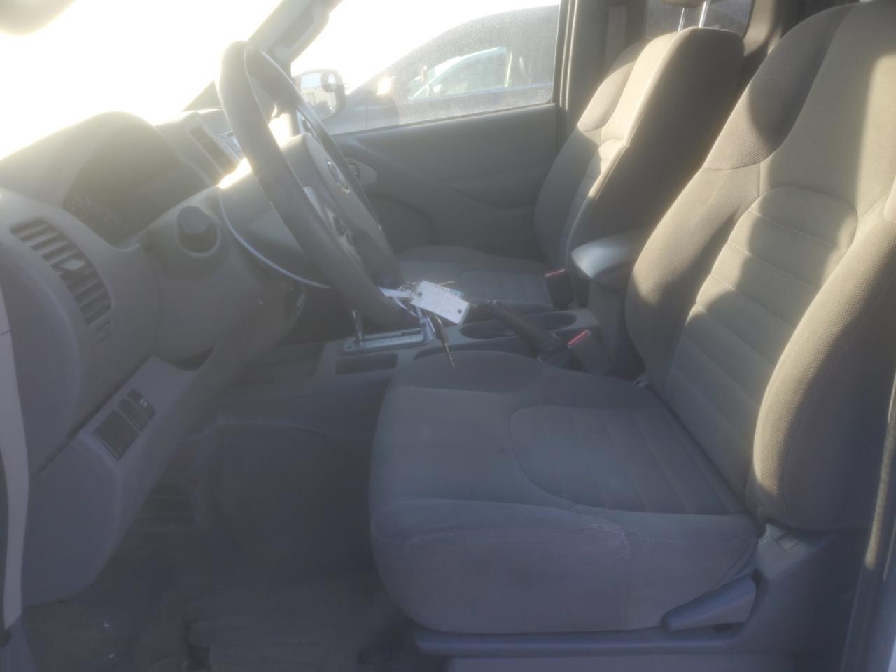 2017 NISSAN FRONTIER S - Фото 7