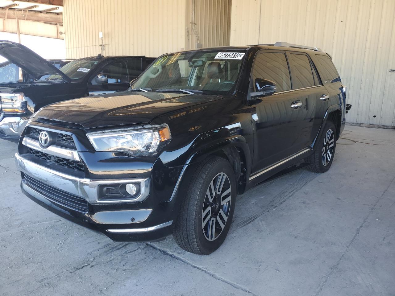 2017 TOYOTA 4RUNNER SR
