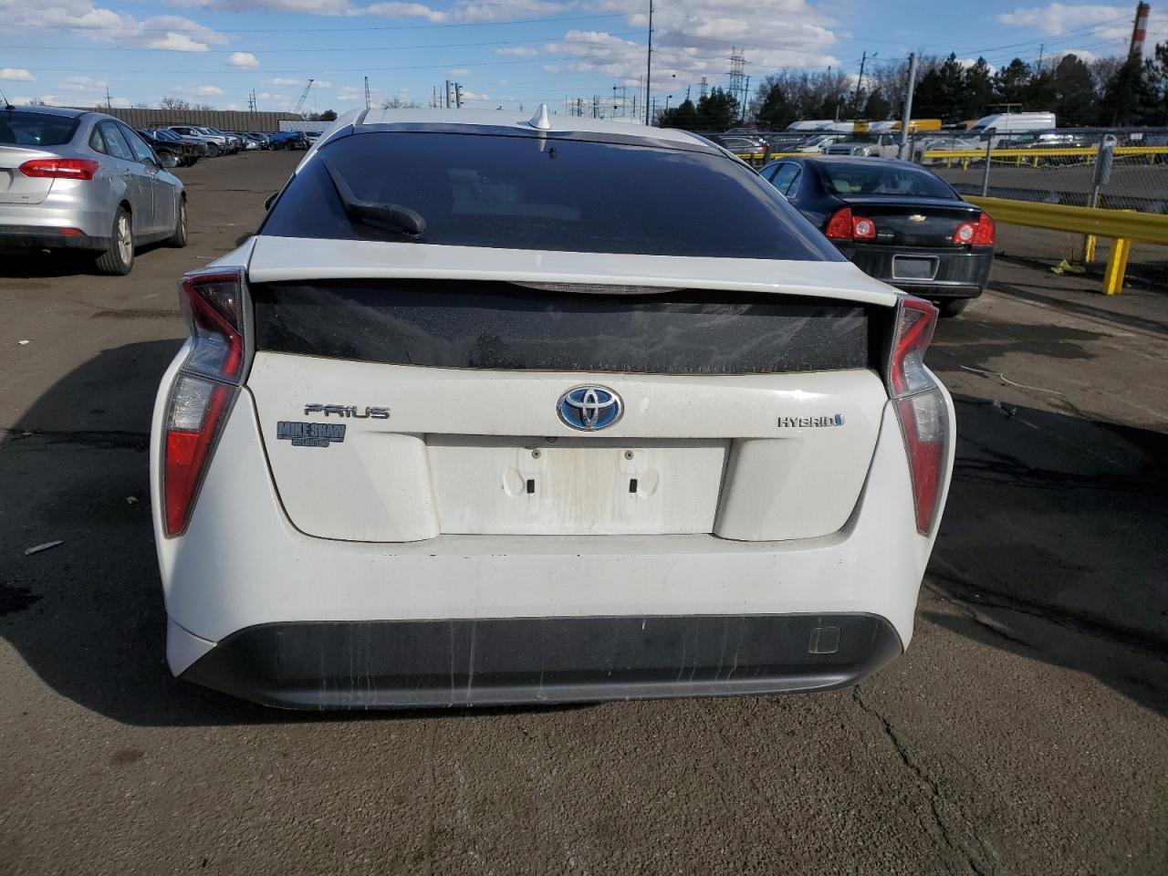 2016 TOYOTA PRIUS - Image 6