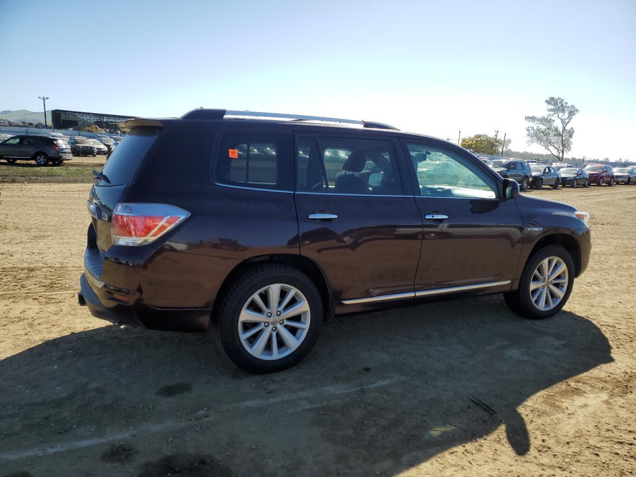 2011 TOYOTA HIGHLANDER - Фото 3