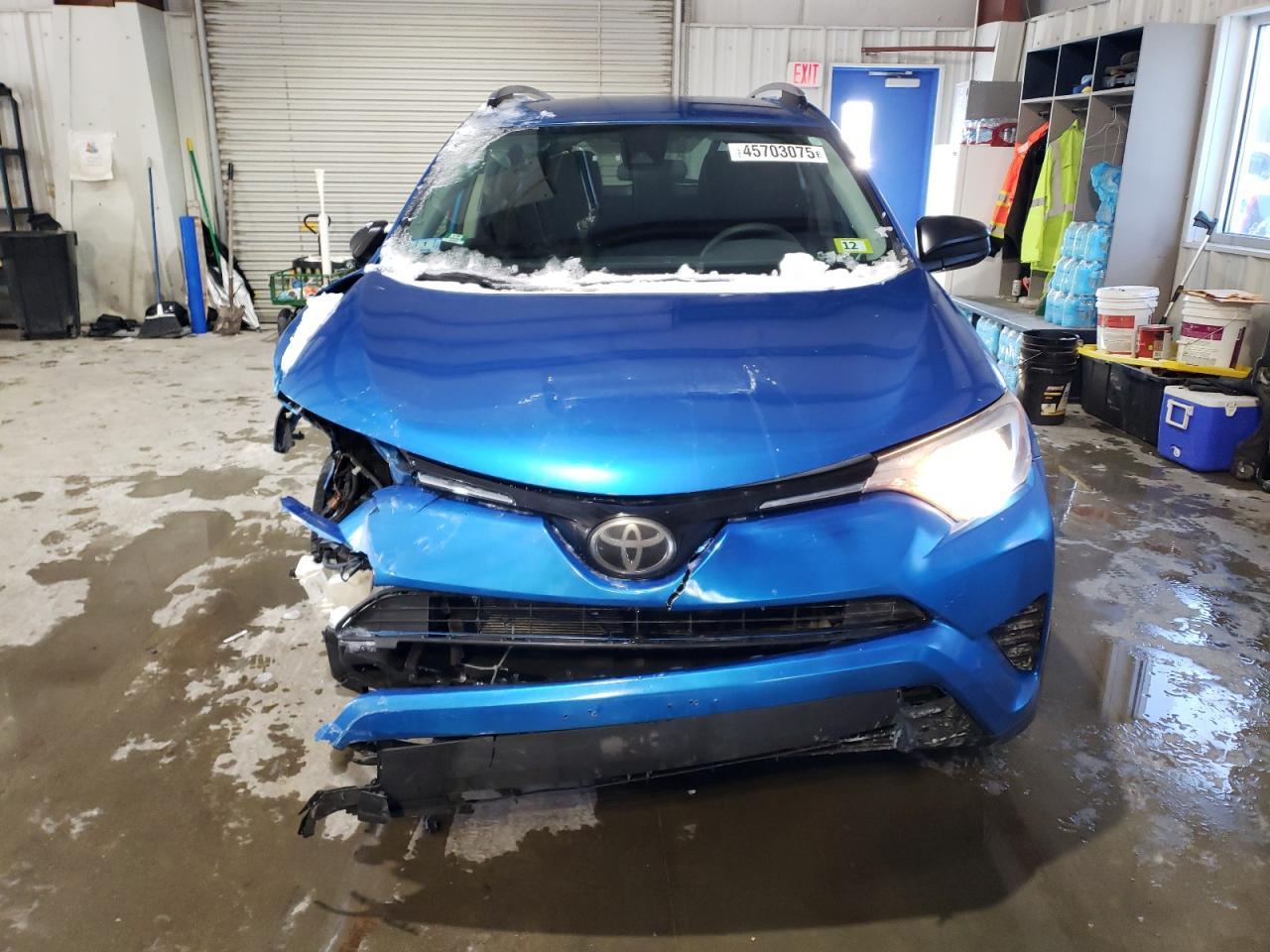 2017 TOYOTA RAV4 LE - Image 5