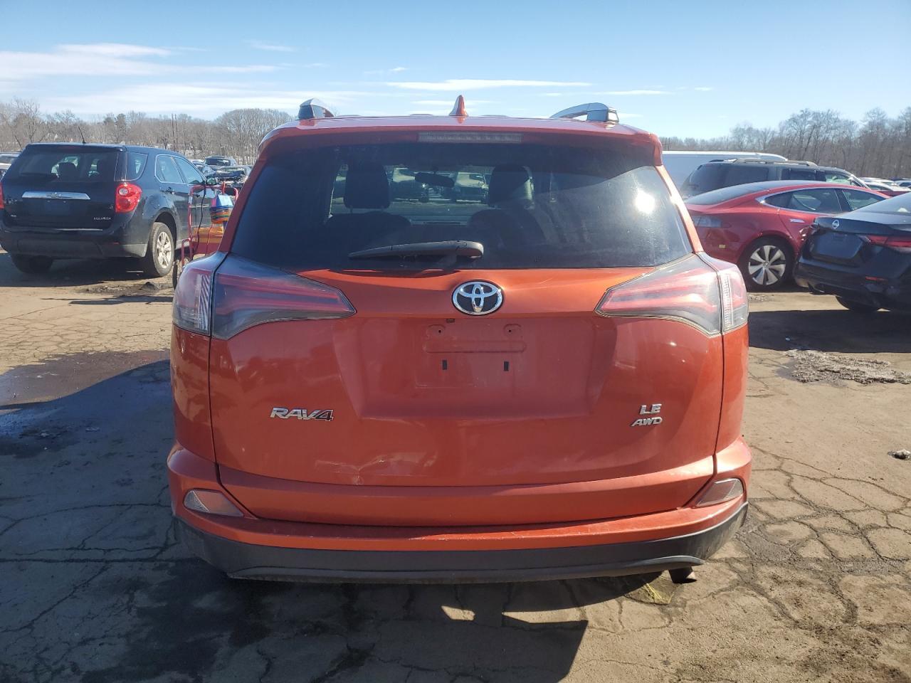 2016 TOYOTA RAV4 LE - Фото 6