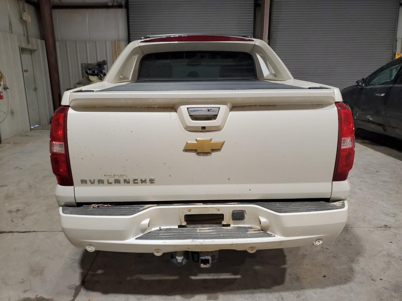 2013 CHEVROLET AVALANCHE - Фото 6