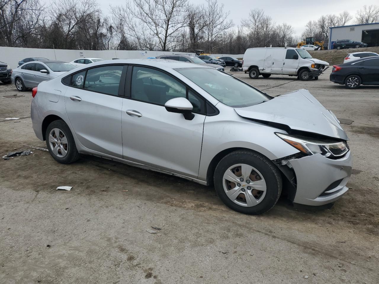 2017 CHEVROLET CRUZE LS - Фото 4