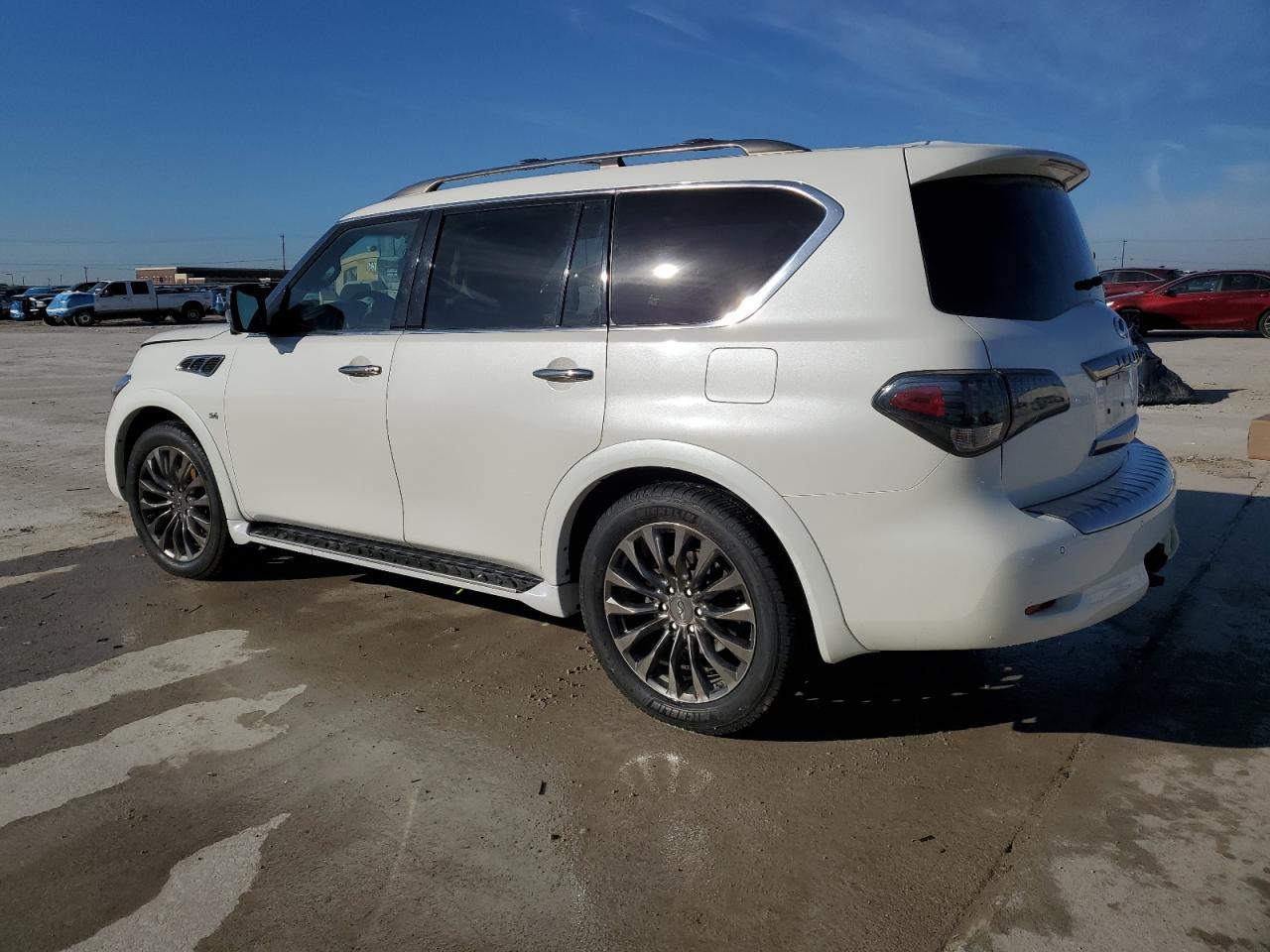 2017 INFINITI QX80 BASE - Фото 2