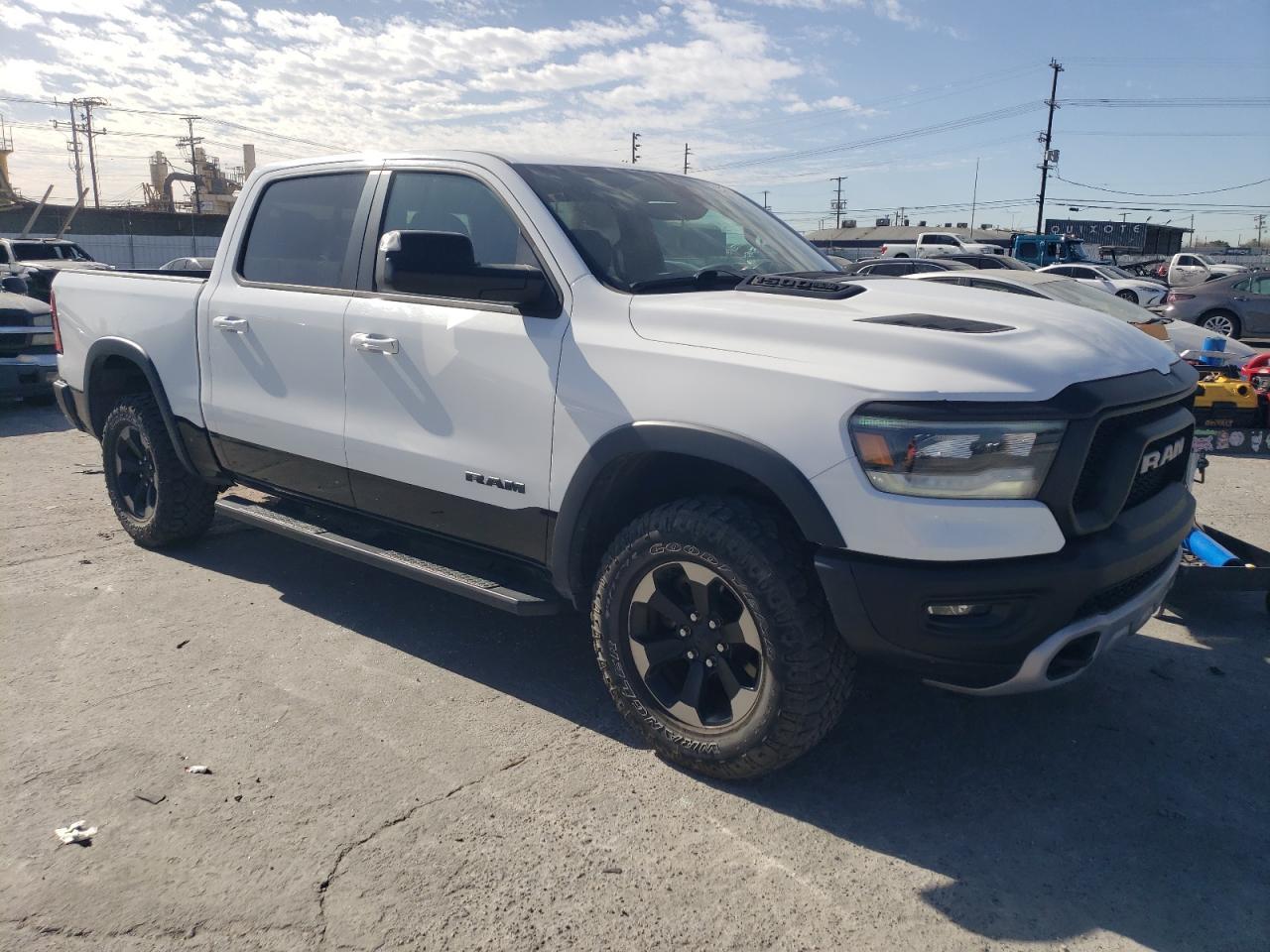 2020 RAM 1500 REBEL - Фото 4