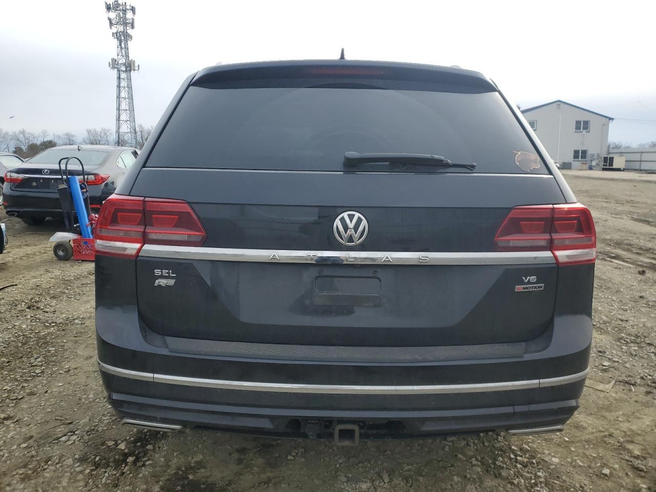 2018 VOLKSWAGEN ATLAS SEL - Image 6