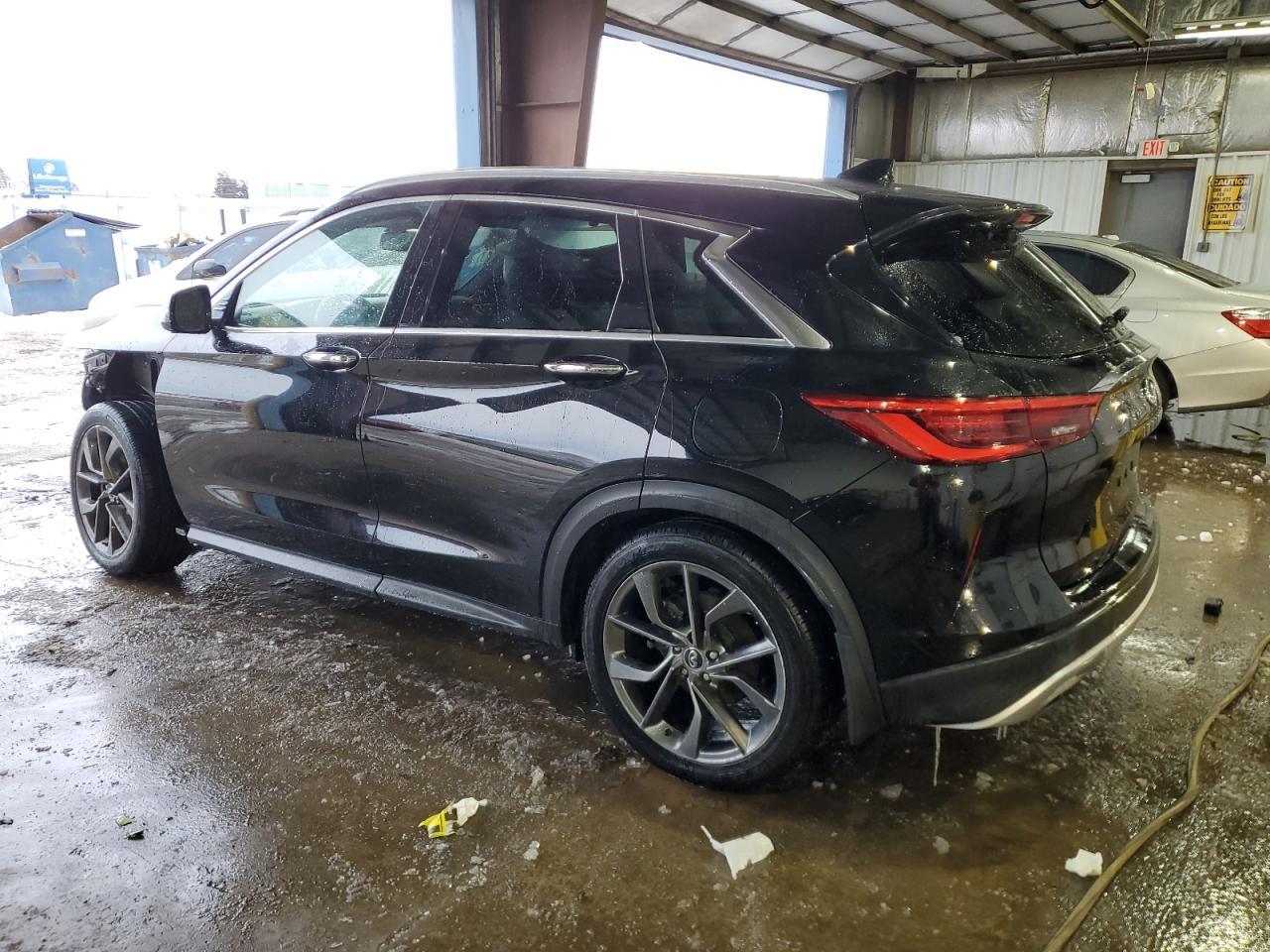 2019 INFINITI QX50 ESSEN - Image 2