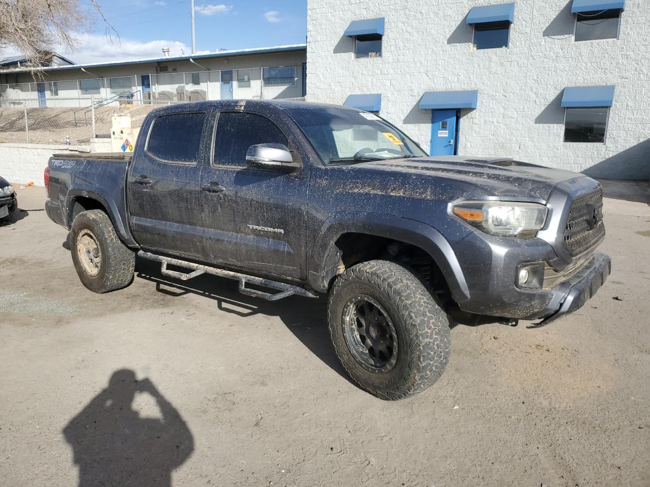 2016 TOYOTA TACOMA DOU - Фото 4