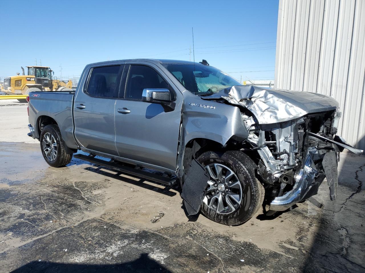 2024 CHEVROLET SILVERADO - Image 4