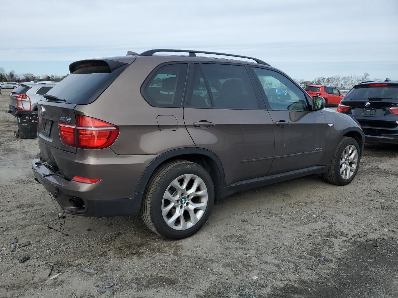 2012 BMW X5 XDRIVE3 - Image 3