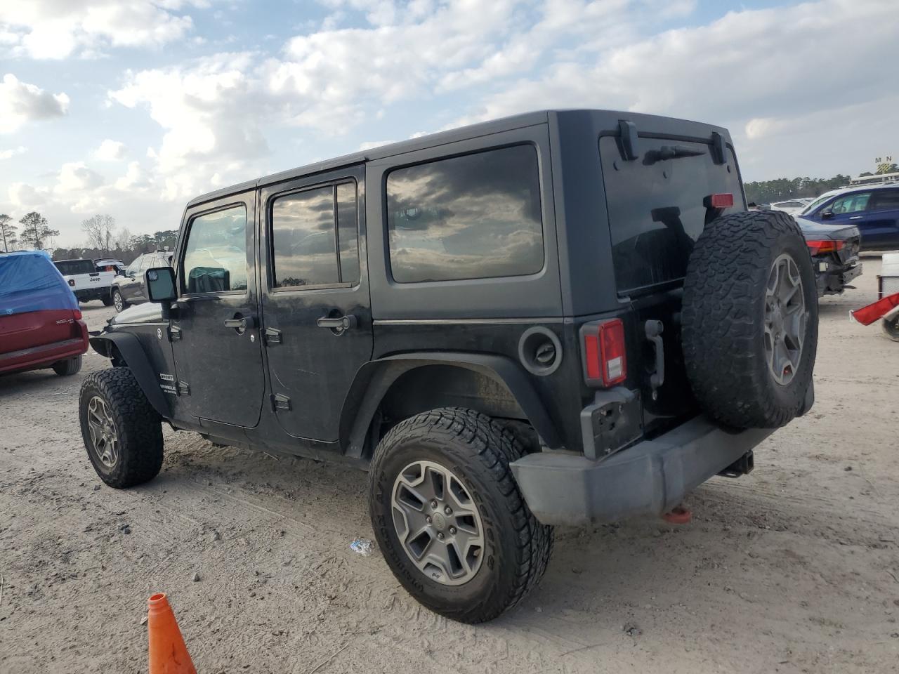 2015 JEEP WRANGLER U - Фото 2