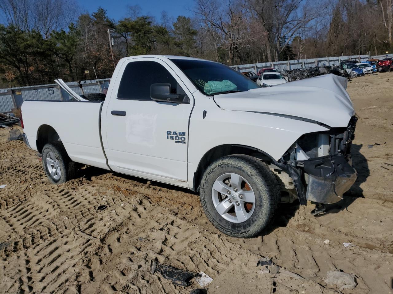 2019 RAM 1500 CLASS - Фото 4