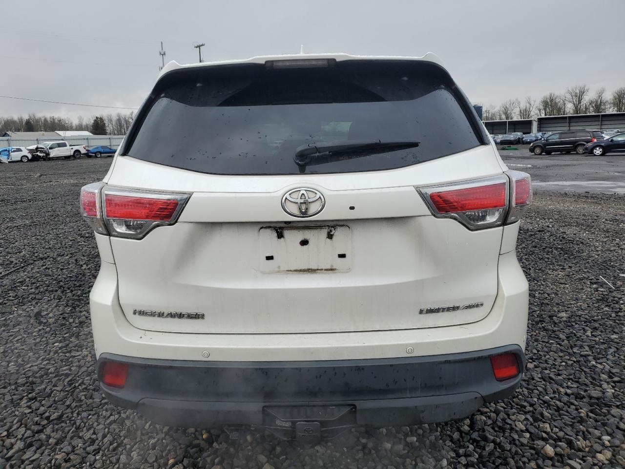 2015 TOYOTA HIGHLANDER - Фото 6