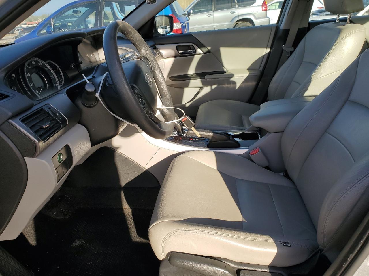 2014 HONDA ACCORD LX - Фото 7