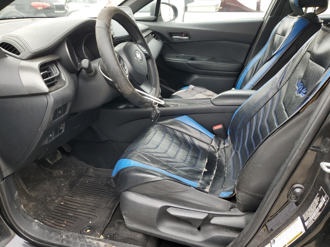 2019 TOYOTA C-HR XLE - Фото 7