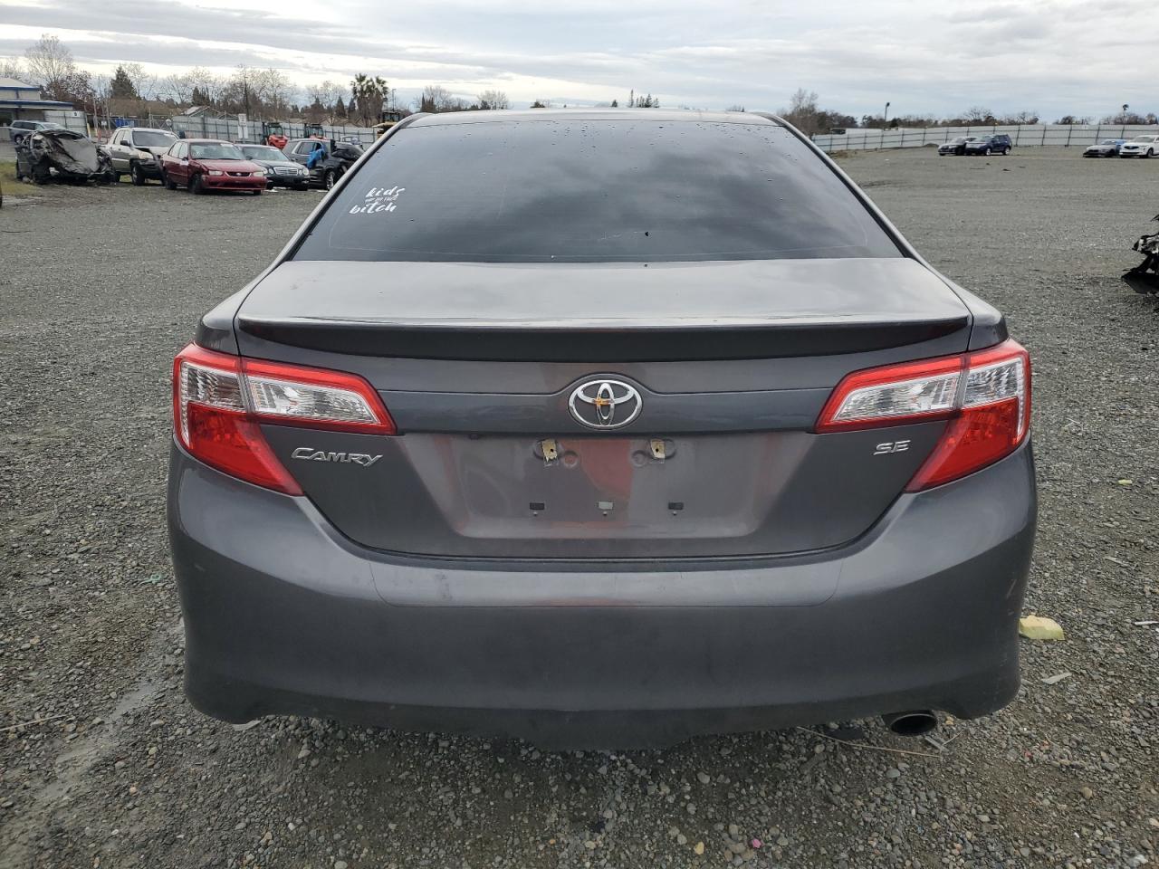 2014 TOYOTA CAMRY L - Image 6
