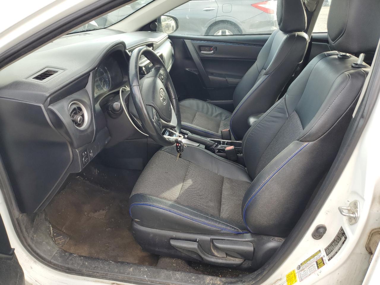 2019 TOYOTA COROLLA L - Фото 7
