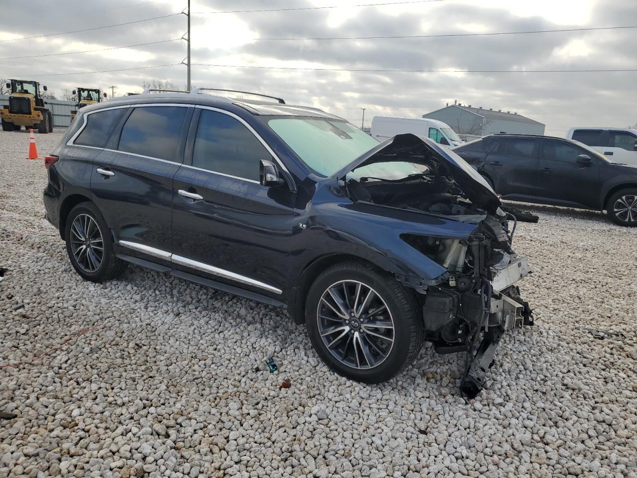2017 INFINITI QX60 - Image 4