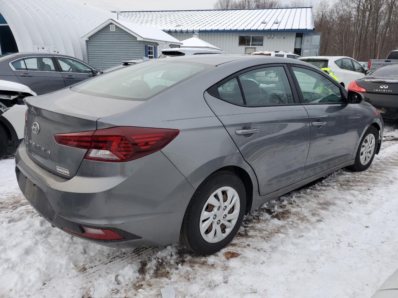 2019 HYUNDAI ELANTRA SE - Фото 3