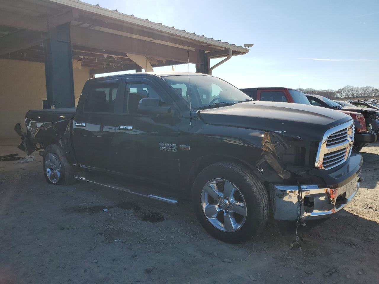 2017 RAM 1500 SLT - Фото 4