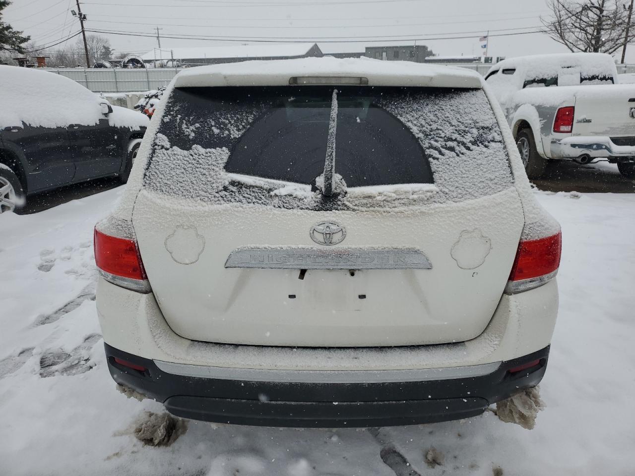 2012 TOYOTA HIGHLANDER - Image 6