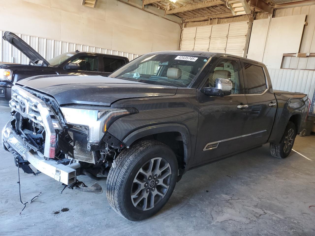 2023 TOYOTA TUNDRA CRE