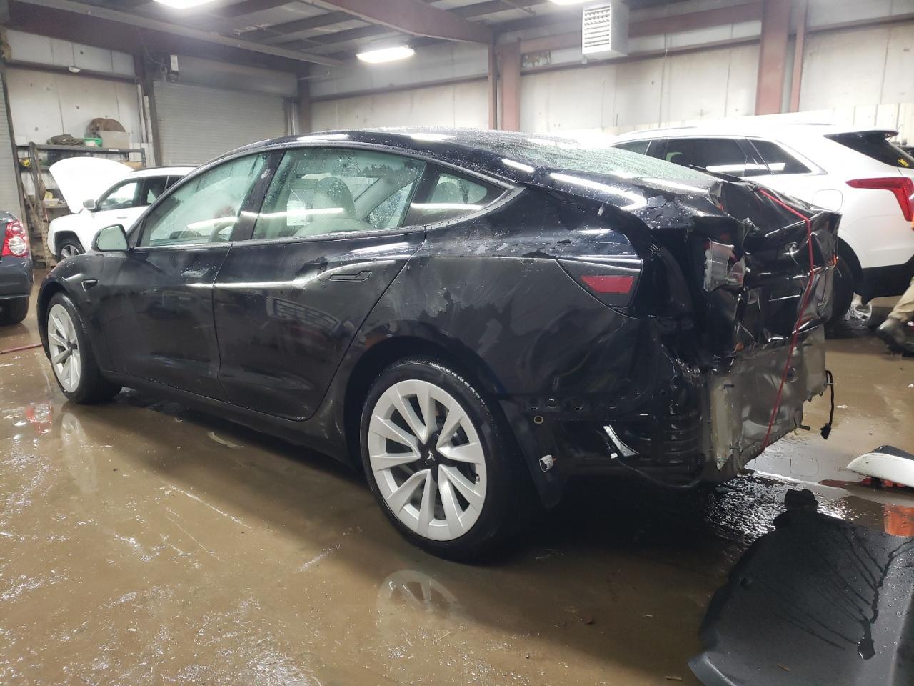 2023 TESLA MODEL 3 - Фото 2
