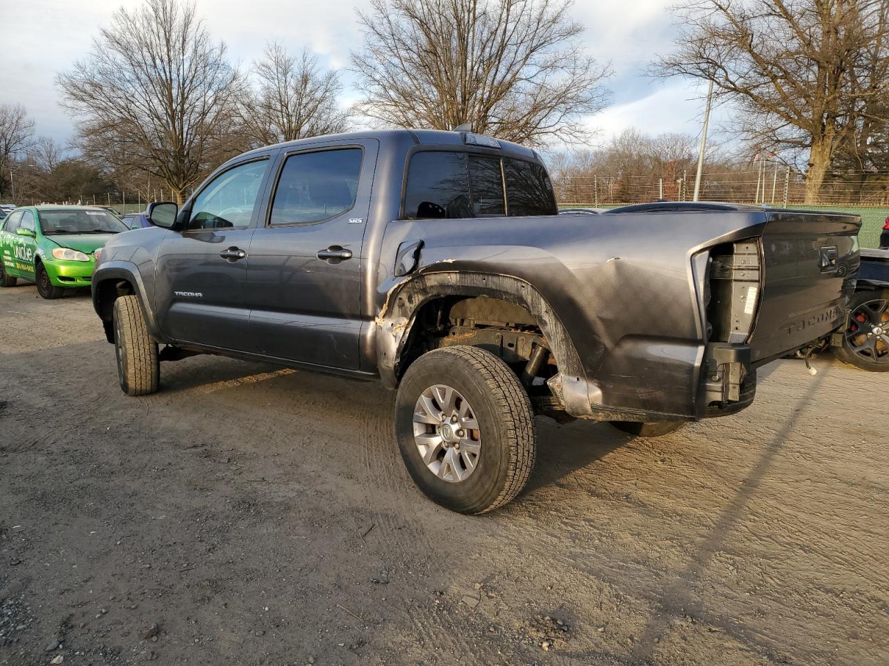 2017 TOYOTA TACOMA DOU - Фото 2