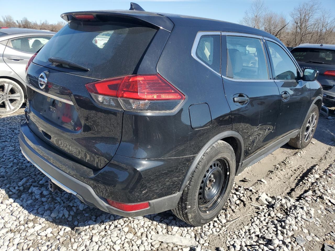 2017 NISSAN ROGUE S - Фото 3