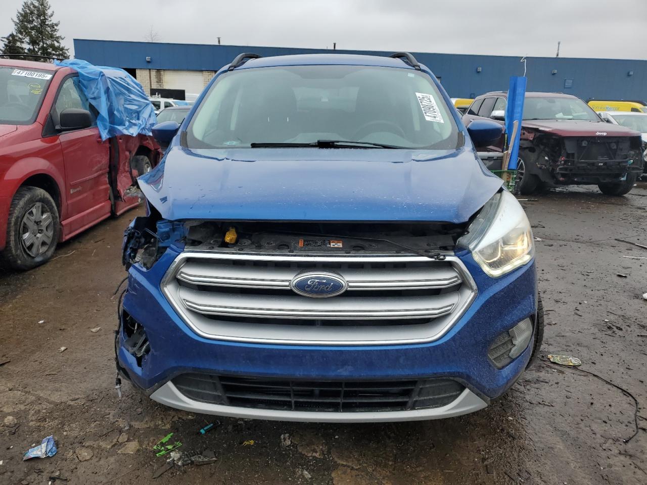 2017 FORD ESCAPE SE - Фото 5