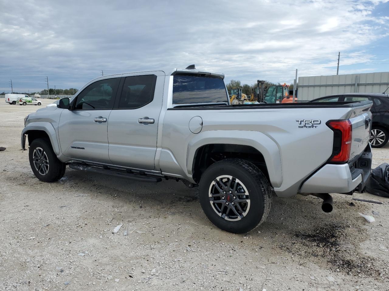 2024 TOYOTA TACOMA DOU - Фото 2