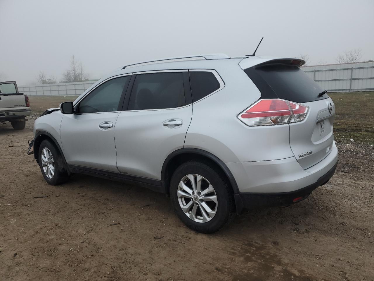 2015 NISSAN ROGUE S - Image 2