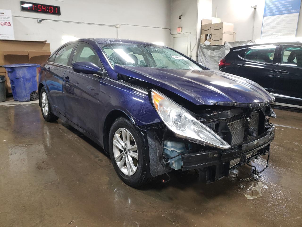 2013 HYUNDAI SONATA GLS - Image 4