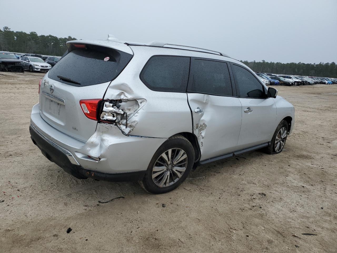 2019 NISSAN PATHFINDER - Фото 3
