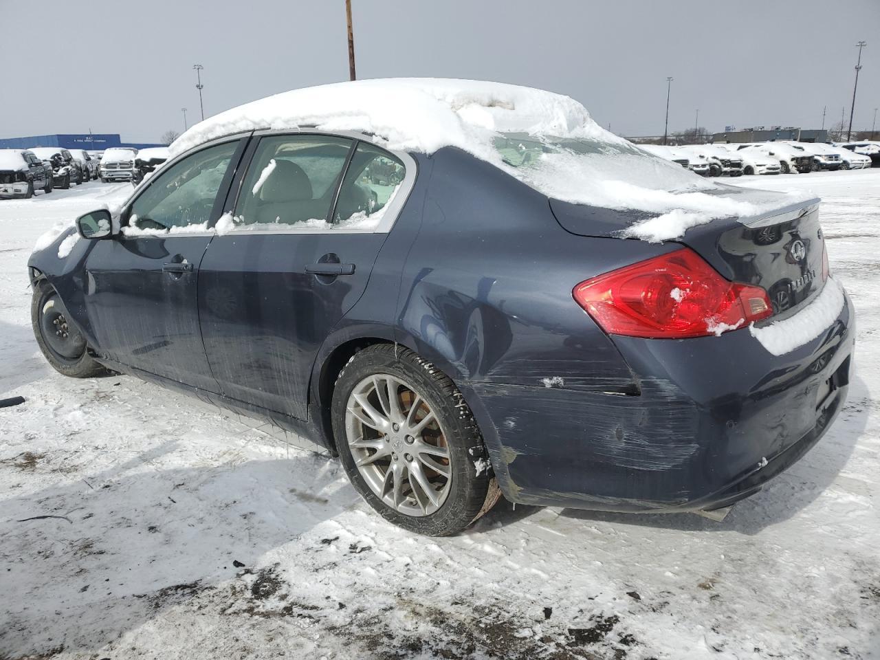 2012 INFINITI G37 - Image 2