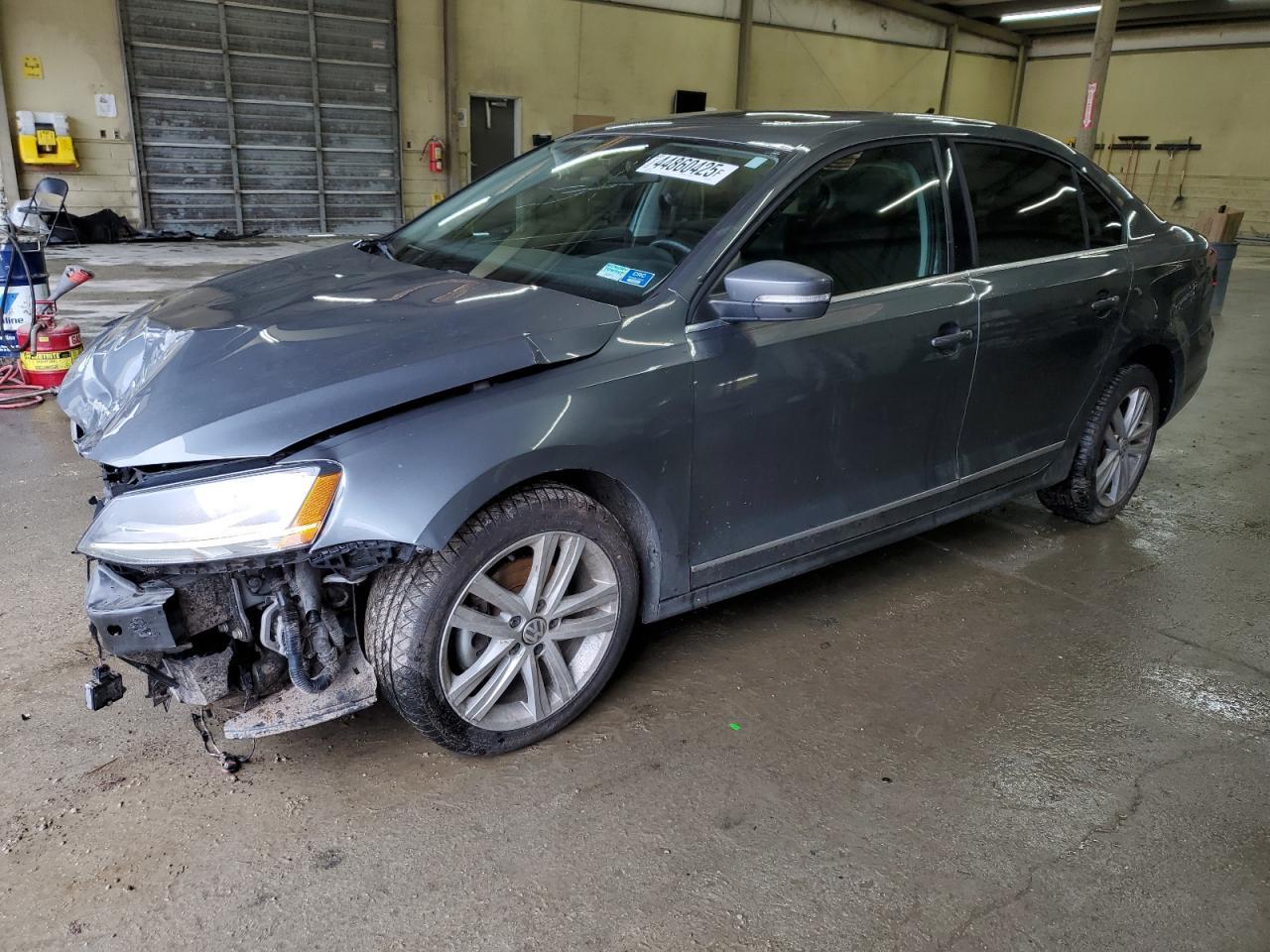 2017 VOLKSWAGEN JETTA SEL