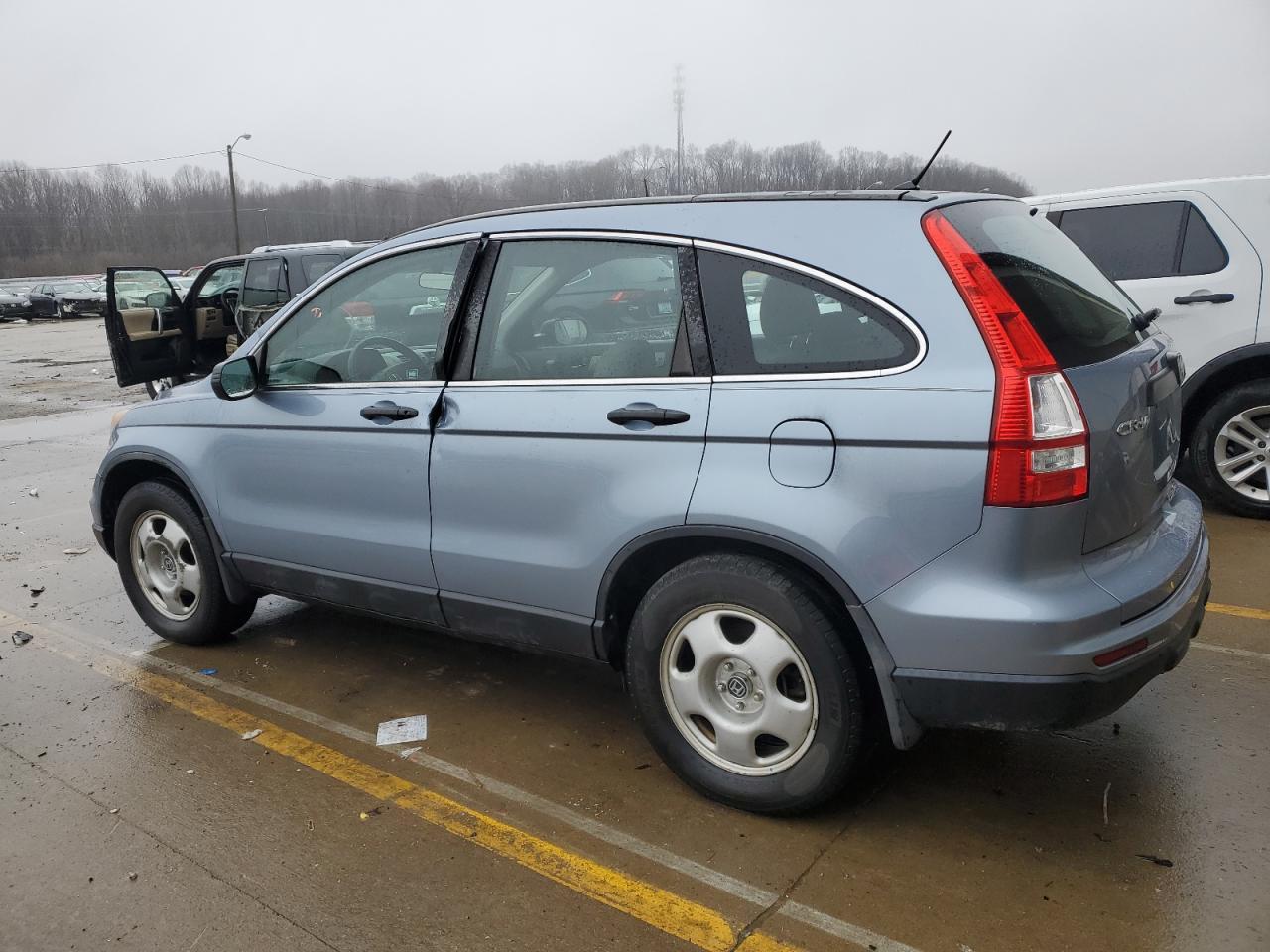 2011 HONDA CR-V LX - Image 2