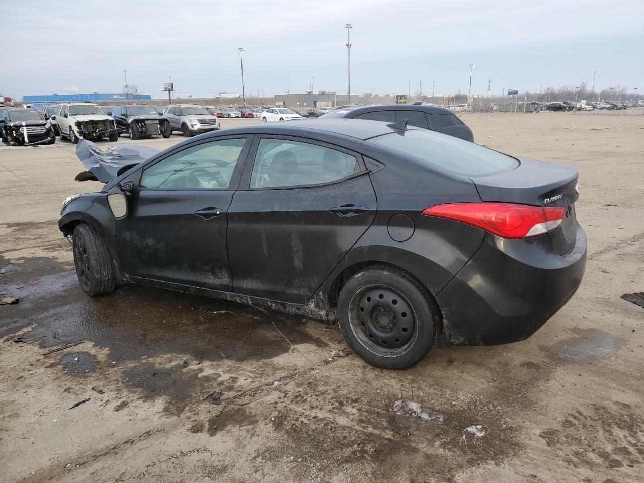 2013 HYUNDAI ELANTRA GL - Image 2