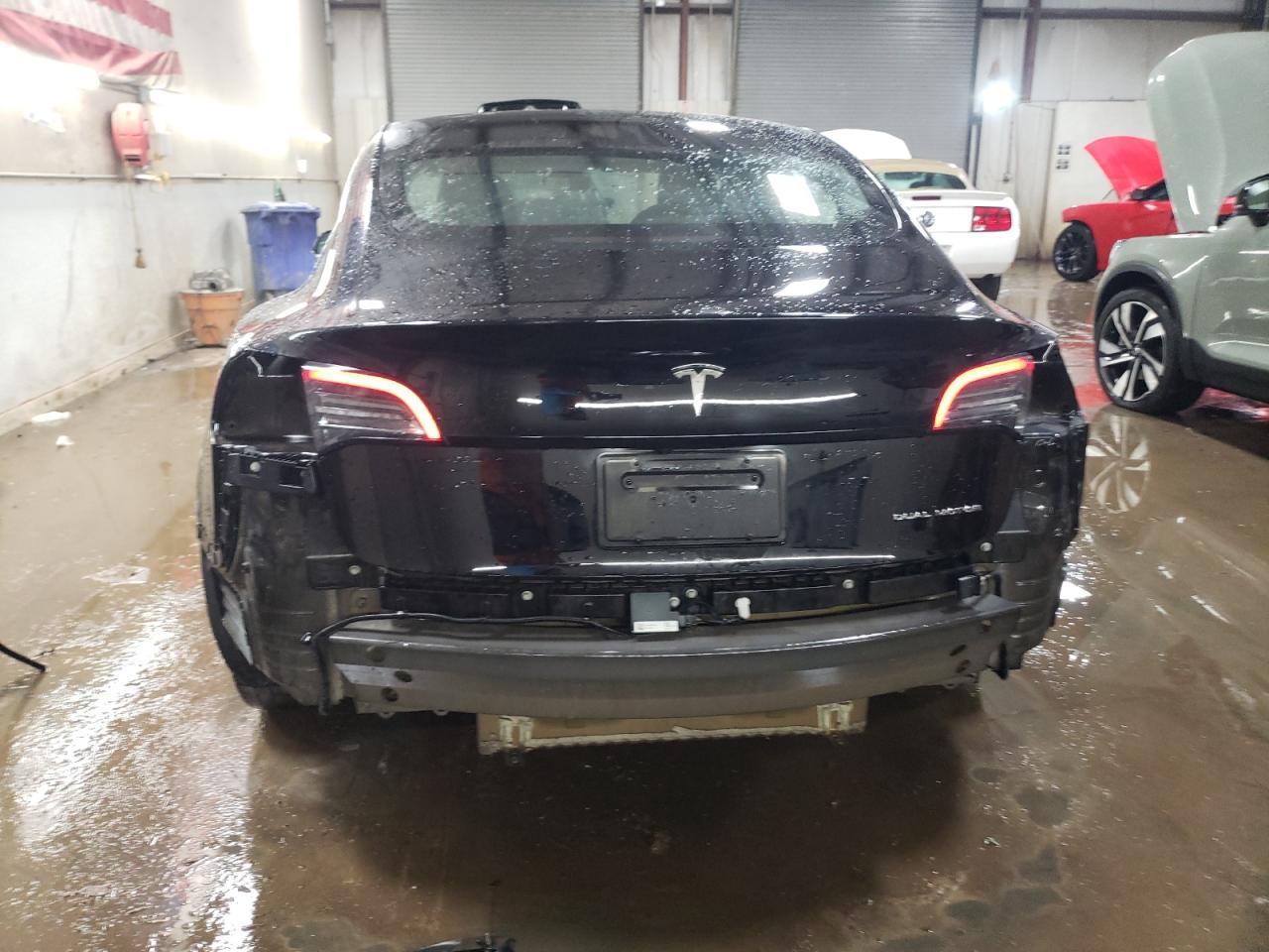 2019 TESLA MODEL 3 - Фото 6