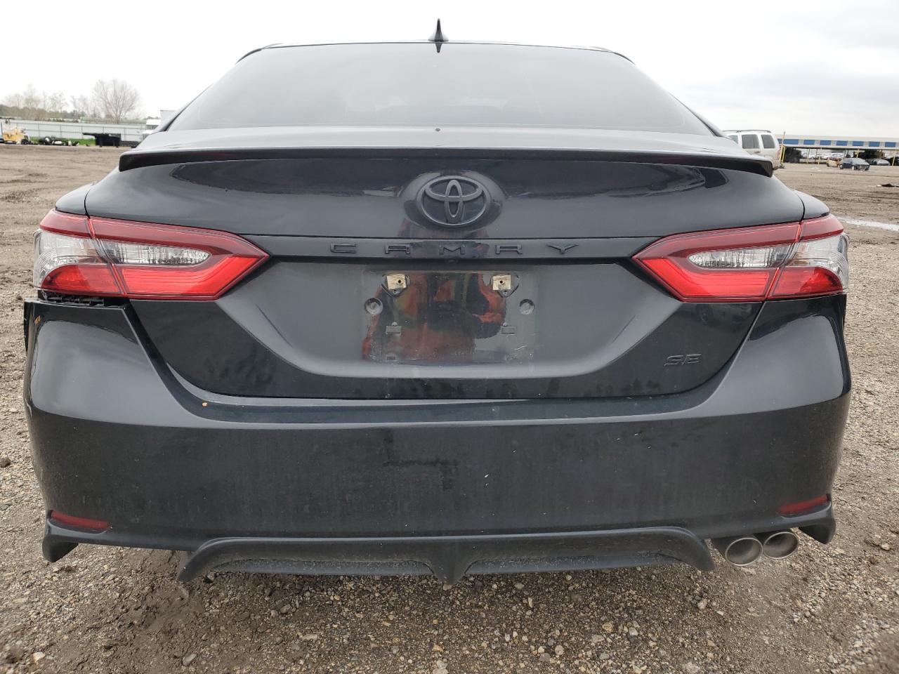 2021 TOYOTA CAMRY SE - Image 6