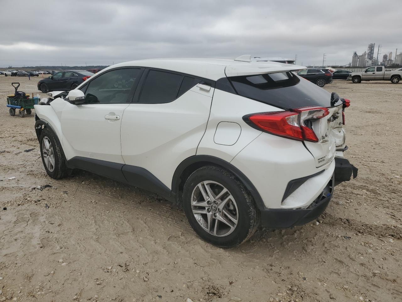 2021 TOYOTA C-HR XLE - Фото 2