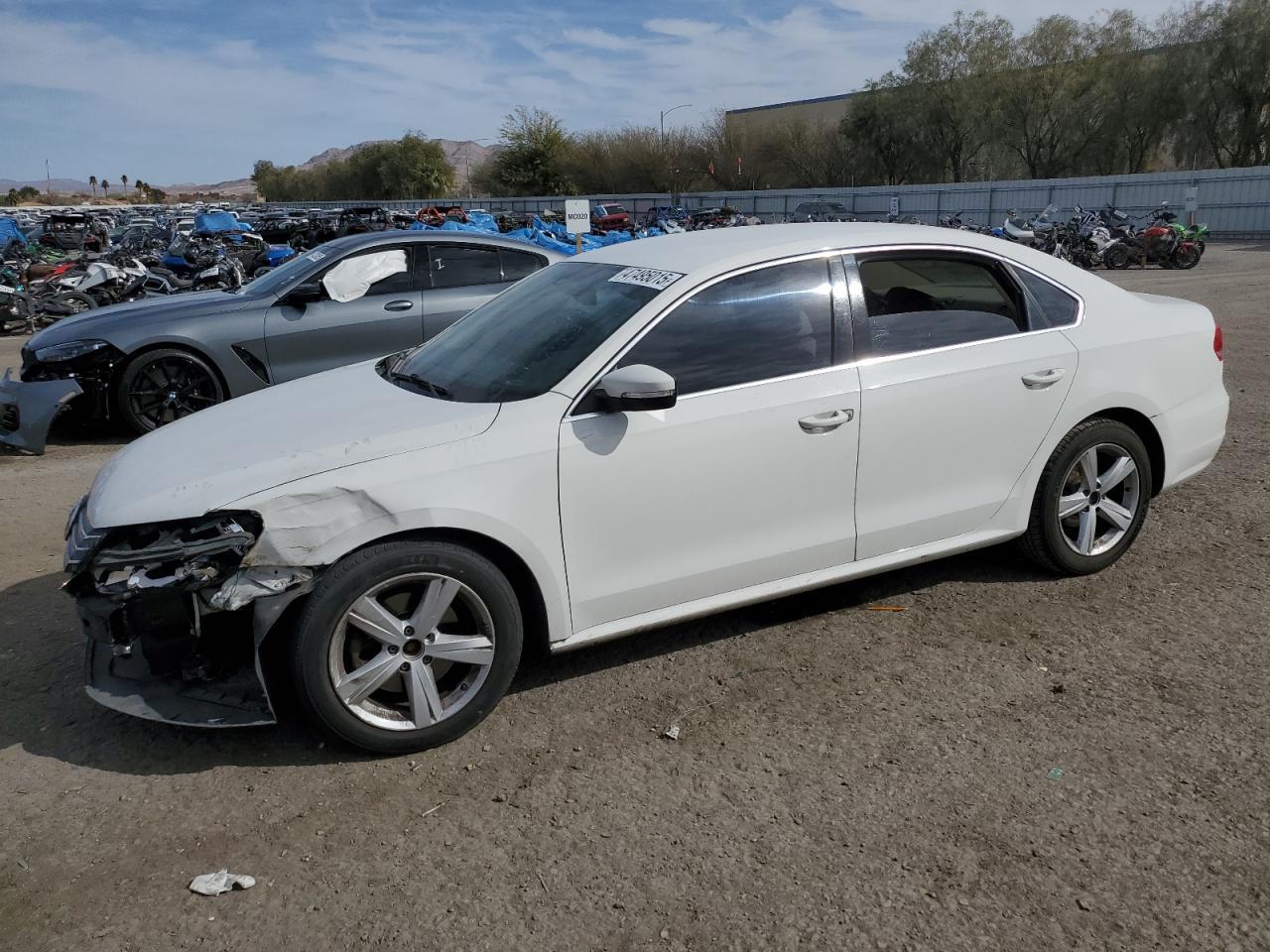 2013 VOLKSWAGEN PASSAT SE