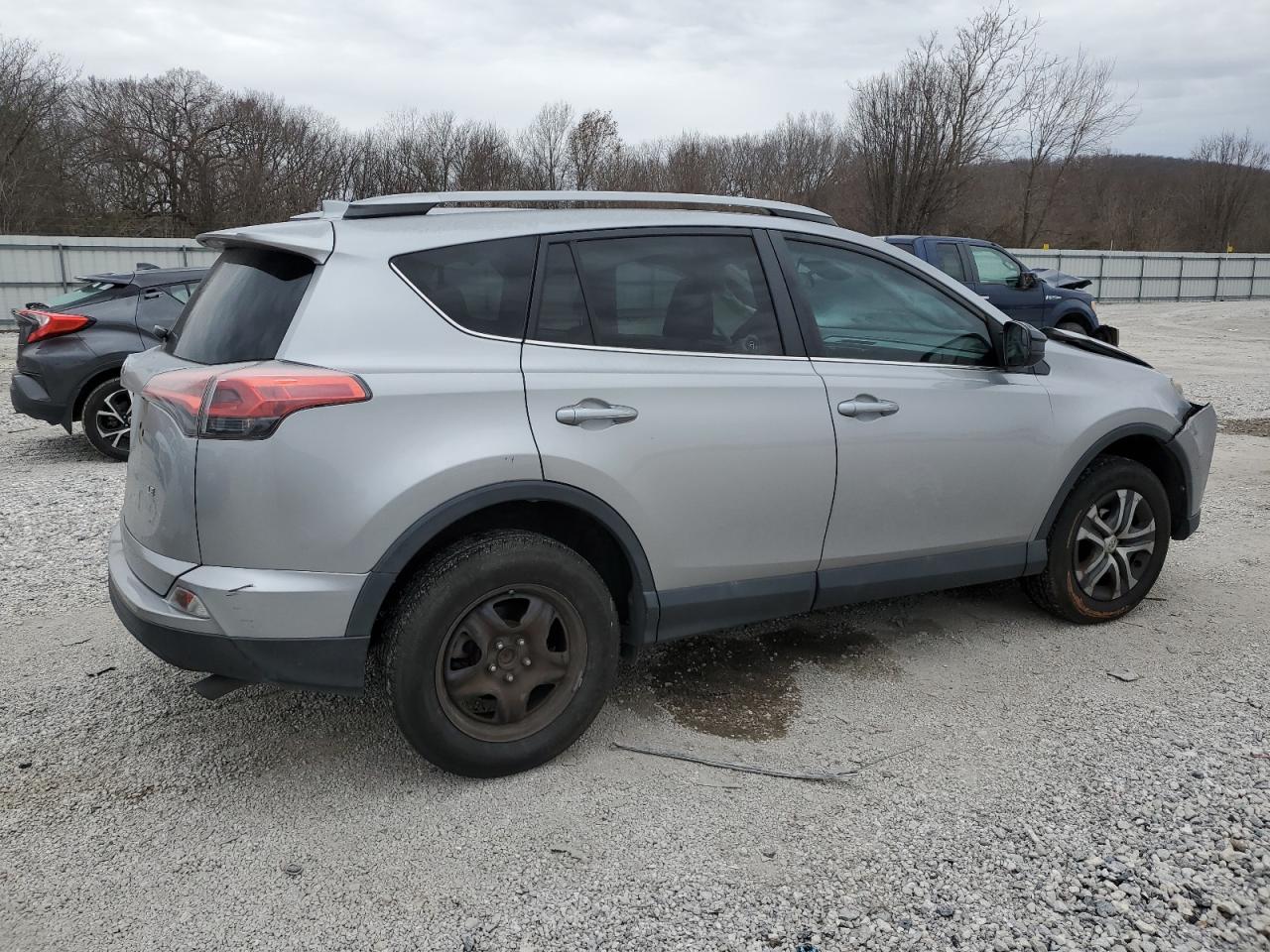 2017 TOYOTA RAV4 LE - Image 3