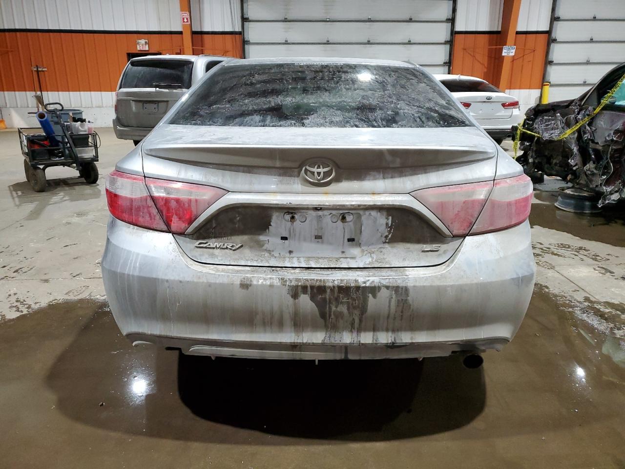2016 TOYOTA CAMRY LE - Image 6