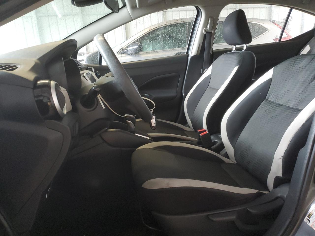 2021 NISSAN VERSA SV - Фото 7