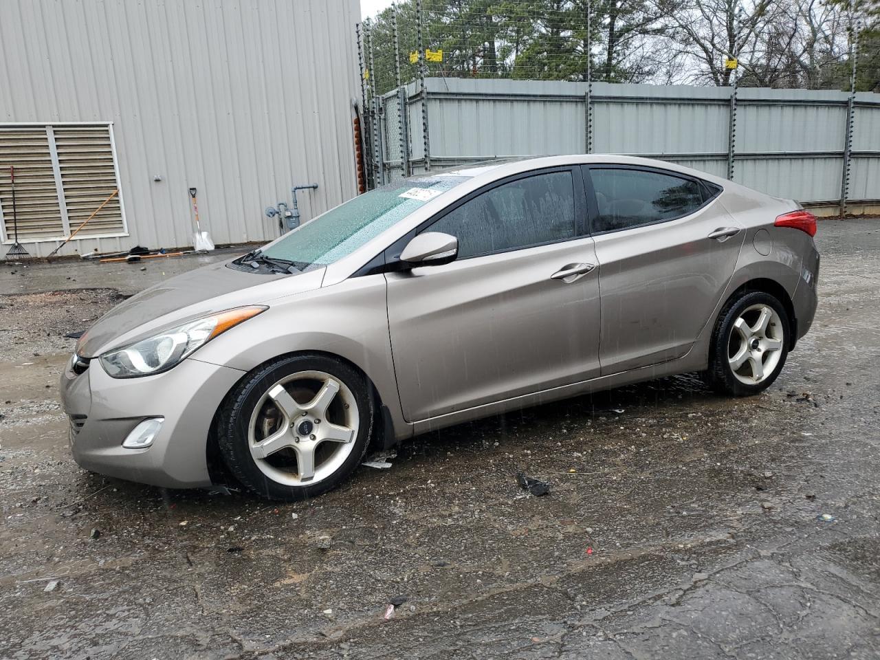 2013 HYUNDAI ELANTRA GL
