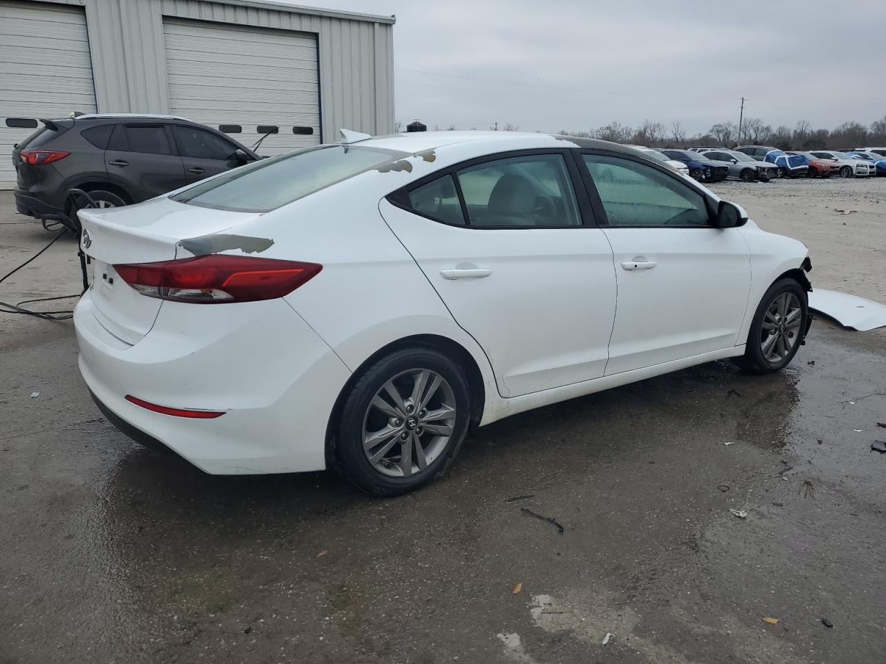 2017 HYUNDAI ELANTRA SE - Image 3