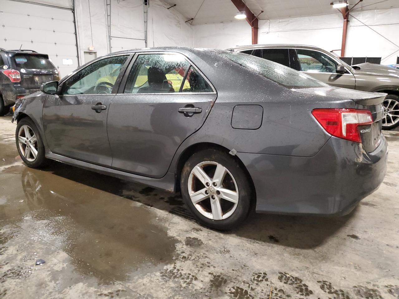 2012 TOYOTA CAMRY BASE - Фото 2
