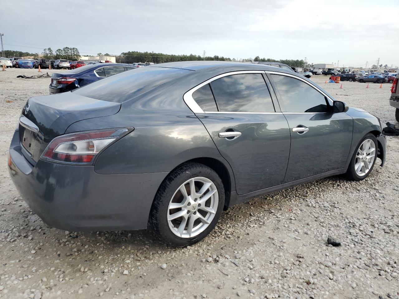 2013 NISSAN MAXIMA S - Фото 3